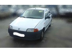 FIAT PUNTO BERLINA (176)