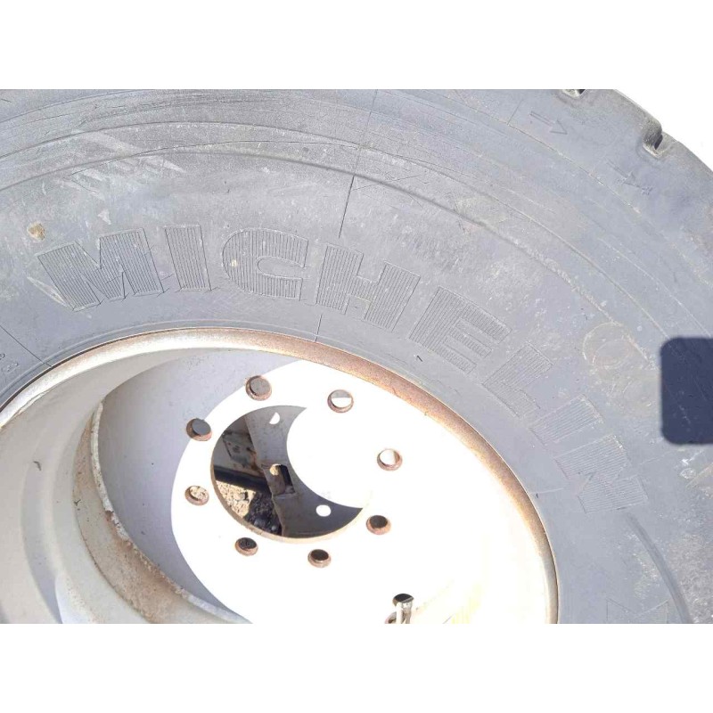 Recambio de neumatico para man 11. 136 h (4x4) referencia OEM IAM 13R22.5-154/150K MICHELIN XDY INCLUYE.LLANTA