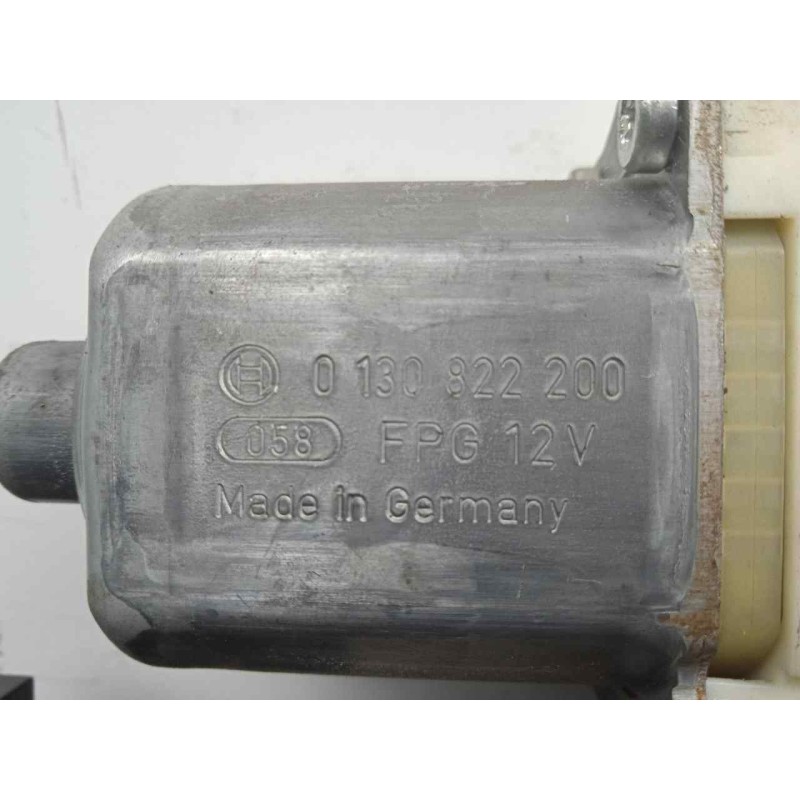 Recambio de motor elevalunas delantero derecho para peugeot 407 1.6 hdi referencia OEM IAM 9663036480-1137328400-994328108-01308