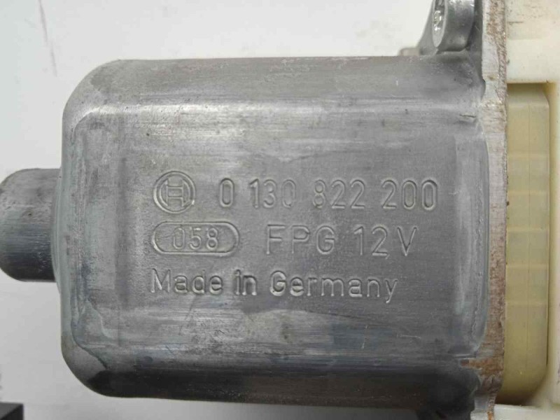 Recambio de motor elevalunas delantero derecho para peugeot 407 1.6 hdi referencia OEM IAM 9663036480-1137328400-994328108-01308