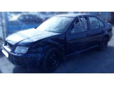 VOLKSWAGEN BORA BERLINA (1J2)