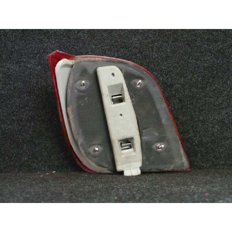 Recambio de piloto trasero derecho para ford fiesta berl./courier 1.1 cat referencia OEM IAM  FIESTA.90 