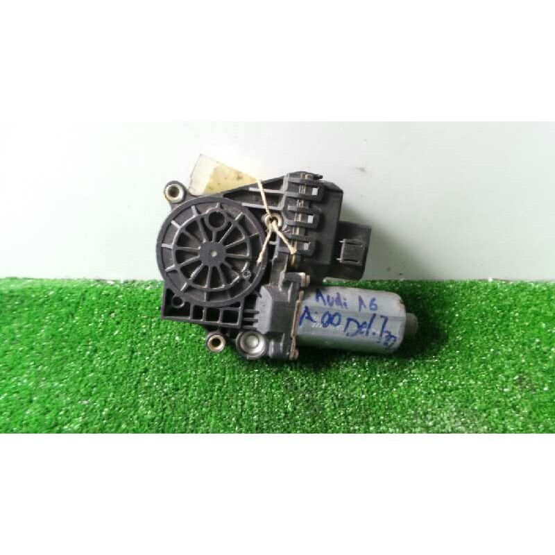 Recambio de motor elevalunas delantero izquierdo para audi a6 avant (4b5) referencia OEM IAM 0130821775 102853 1102003143