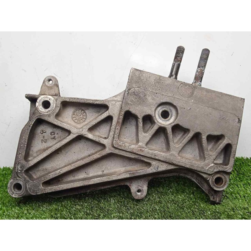 Recambio de soporte motor derecho para hyundai santa fe (sm) 2.0 crdi cat referencia OEM IAM  ALUMINIO CON.TARA