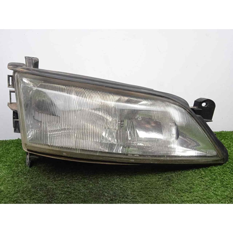 Recambio de faro derecho para opel vectra b berlina 2.0 dti referencia OEM IAM SINREFERENCIA VECTRA.B 96-99