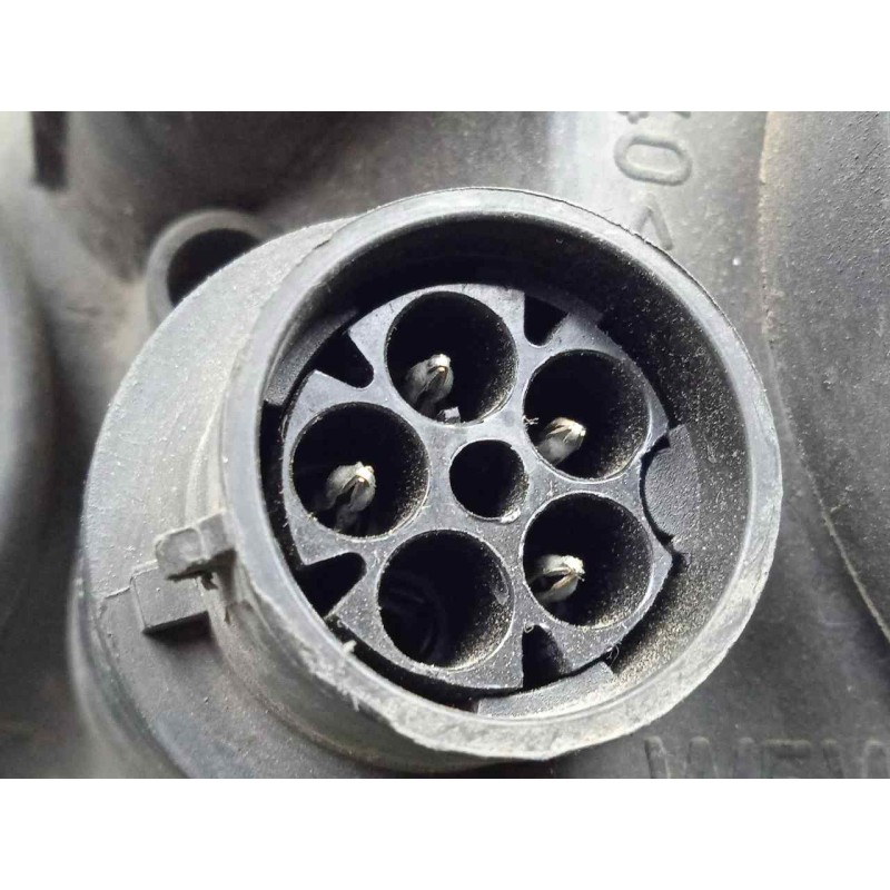 Recambio de faro derecho para opel vectra b berlina 2.0 dti referencia OEM IAM SINREFERENCIA VECTRA.B 96-99