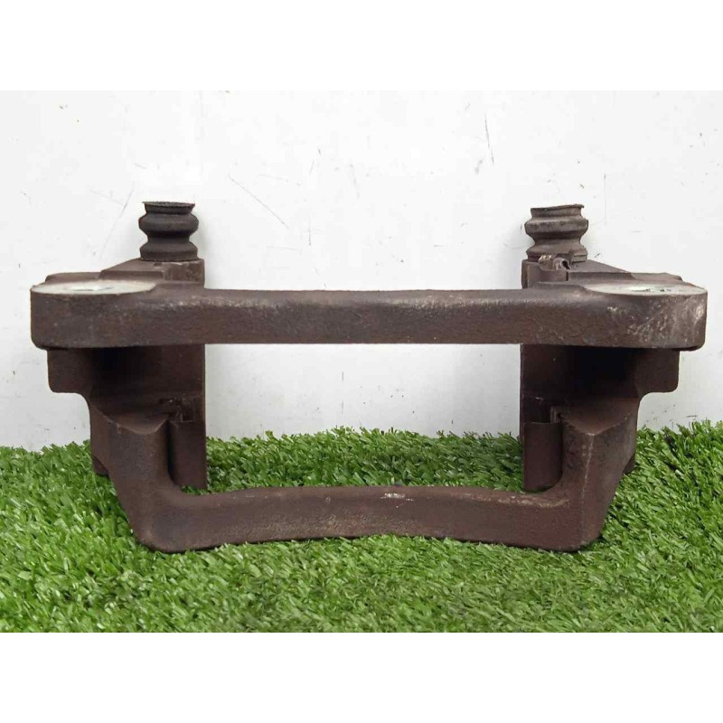 Recambio de portapinzas para toyota land cruiser (j15) 3.0 turbodiesel cat referencia OEM IAM 4772260020 TRASERA.IZQUIERDA 