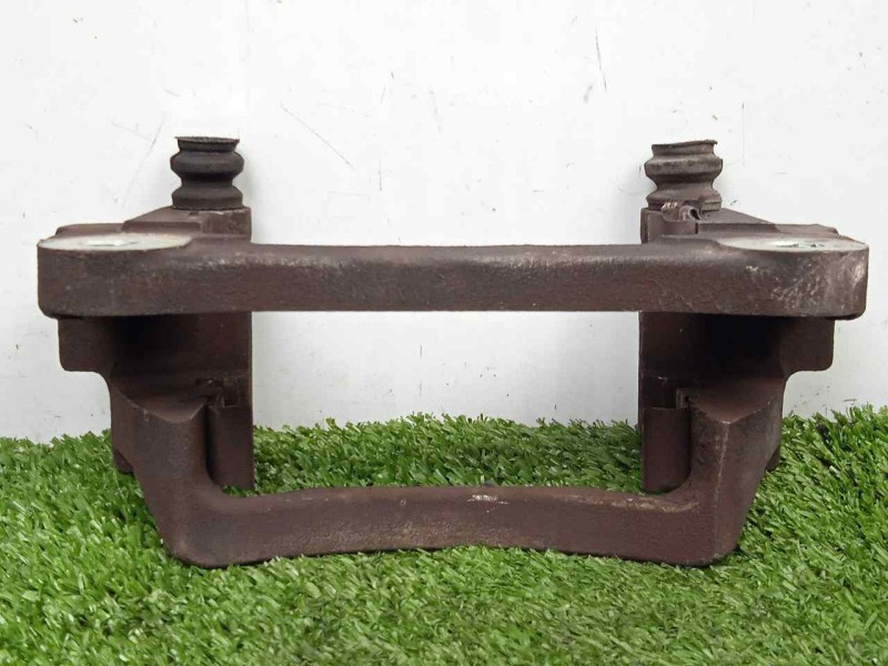 Recambio de portapinzas para toyota land cruiser (j15) 3.0 turbodiesel cat referencia OEM IAM 4772260020 TRASERA.IZQUIERDA 