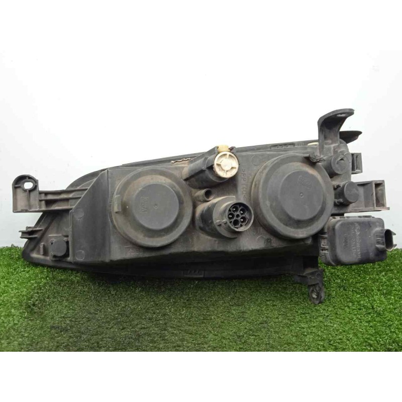 Recambio de faro derecho para opel vectra b berlina 2.0 dti referencia OEM IAM SINREFERENCIA VECTRA.B 96-99