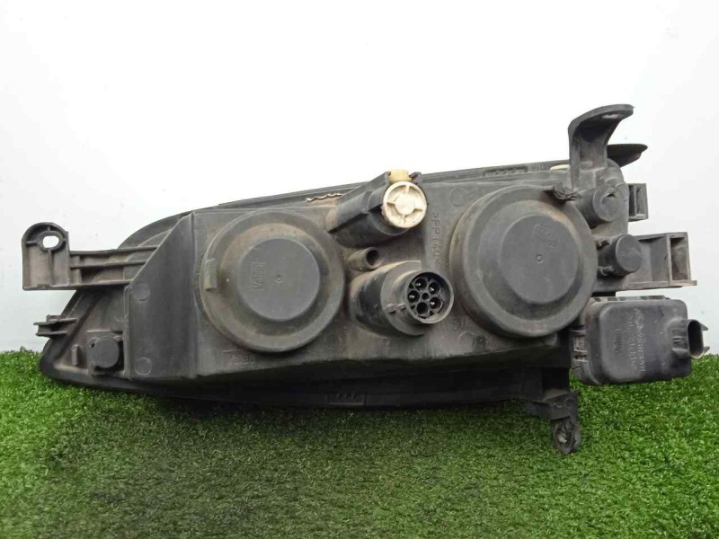 Recambio de faro derecho para opel vectra b berlina 2.0 dti referencia OEM IAM SINREFERENCIA VECTRA.B 96-99