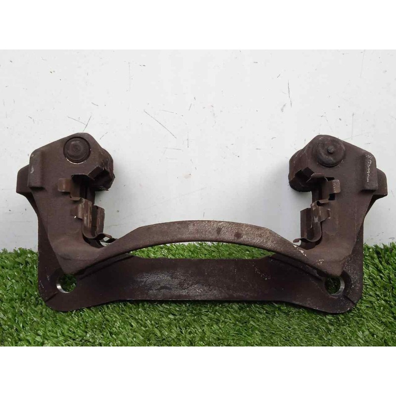 Recambio de portapinzas para toyota land cruiser (j15) 3.0 turbodiesel cat referencia OEM IAM 4772260020 TRASERA.IZQUIERDA 