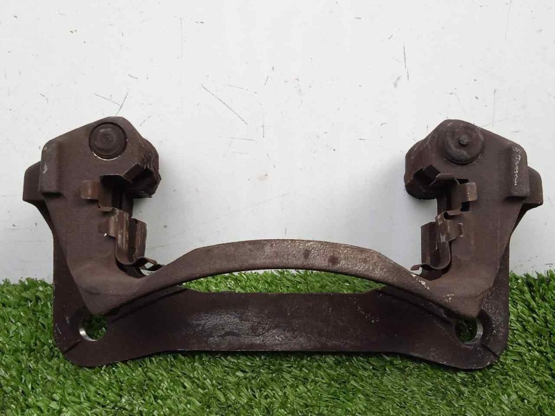 Recambio de portapinzas para toyota land cruiser (j15) 3.0 turbodiesel cat referencia OEM IAM 4772260020 TRASERA.IZQUIERDA 