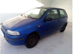 FIAT PUNTO BERLINA (176)