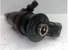 Recambio de inyector para peugeot 208 1.4 hdi fap referencia OEM IAM 0445110339 2.PINES  2