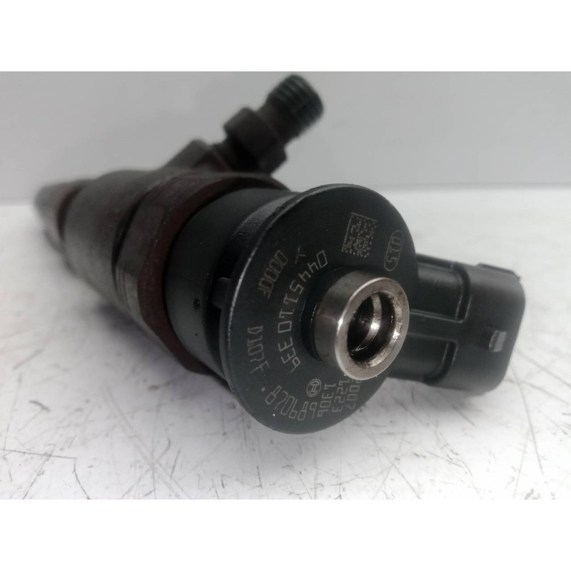 Recambio de inyector para peugeot 208 1.4 hdi fap referencia OEM IAM 0445110339 2.PINES 