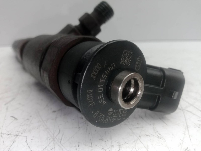 Recambio de inyector para peugeot 208 1.4 hdi fap referencia OEM IAM 0445110339 2.PINES 