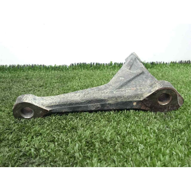 Recambio de soporte motor para toyota hilux (kun) referencia OEM IAM 331190K020  