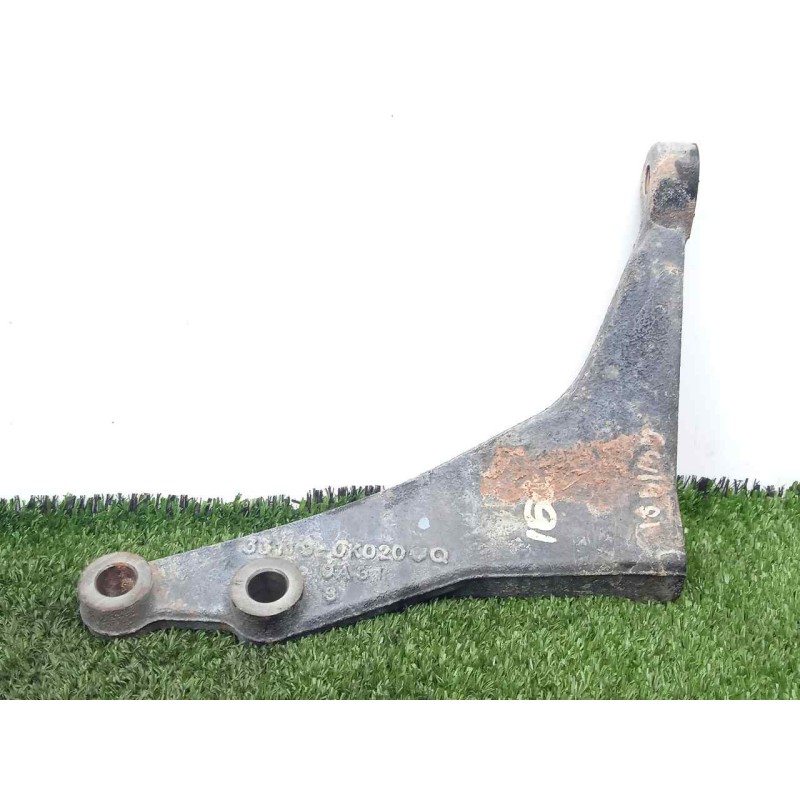 Recambio de soporte motor para toyota hilux (kun) referencia OEM IAM 331190K020  