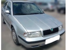 SKODA OCTAVIA BERLINA (1U2)