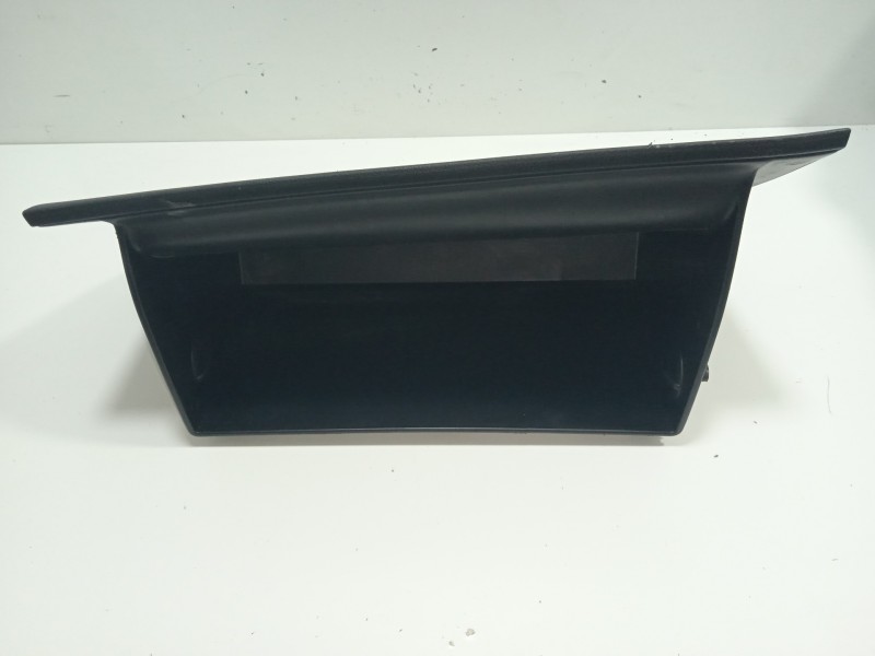 Recambio de guantera para kia sportage 1.6 crdi cat referencia OEM IAM 84510F1000-K4KQL57200  