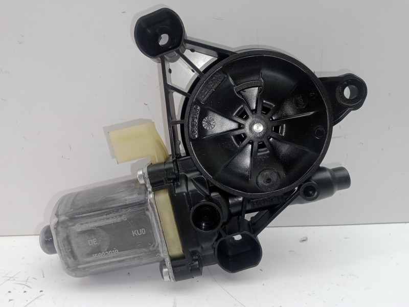 Recambio de motor elevalunas delantero derecho para seat leon (5f1) 2.0 16v tsi referencia OEM IAM 5Q0959802C-0130822076 BOSCH 2