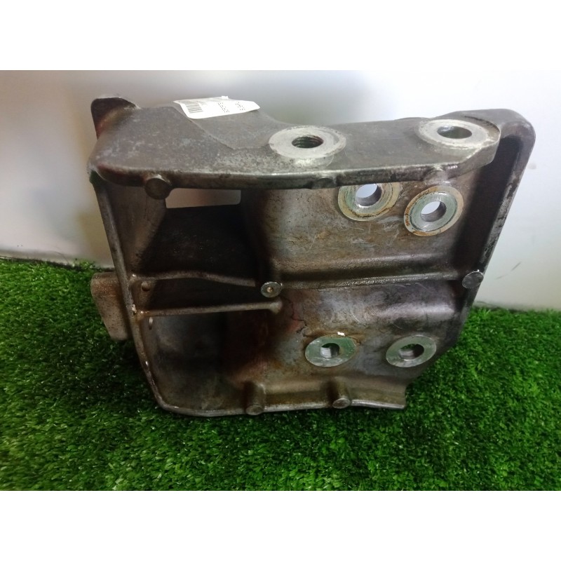 Recambio de soporte motor izquierdo para subaru legacy kombi/outback b14 2.0 diesel cat referencia OEM IAM 41032AJ060  