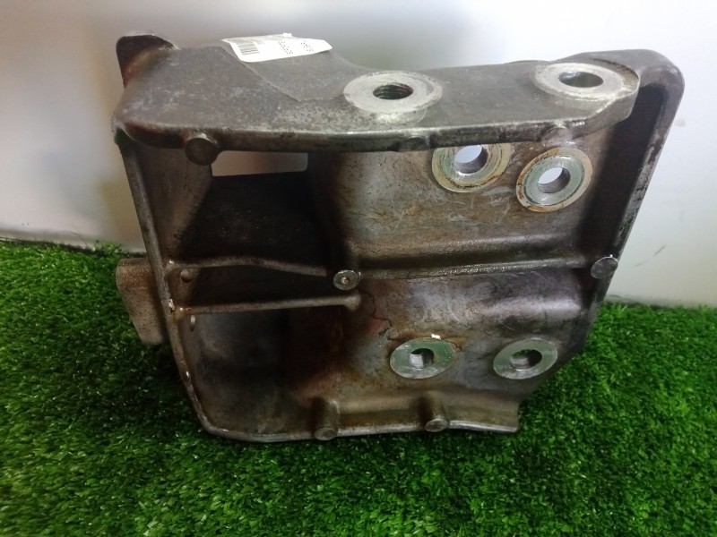 Recambio de soporte motor izquierdo para subaru legacy kombi/outback b14 2.0 diesel cat referencia OEM IAM 41032AJ060  