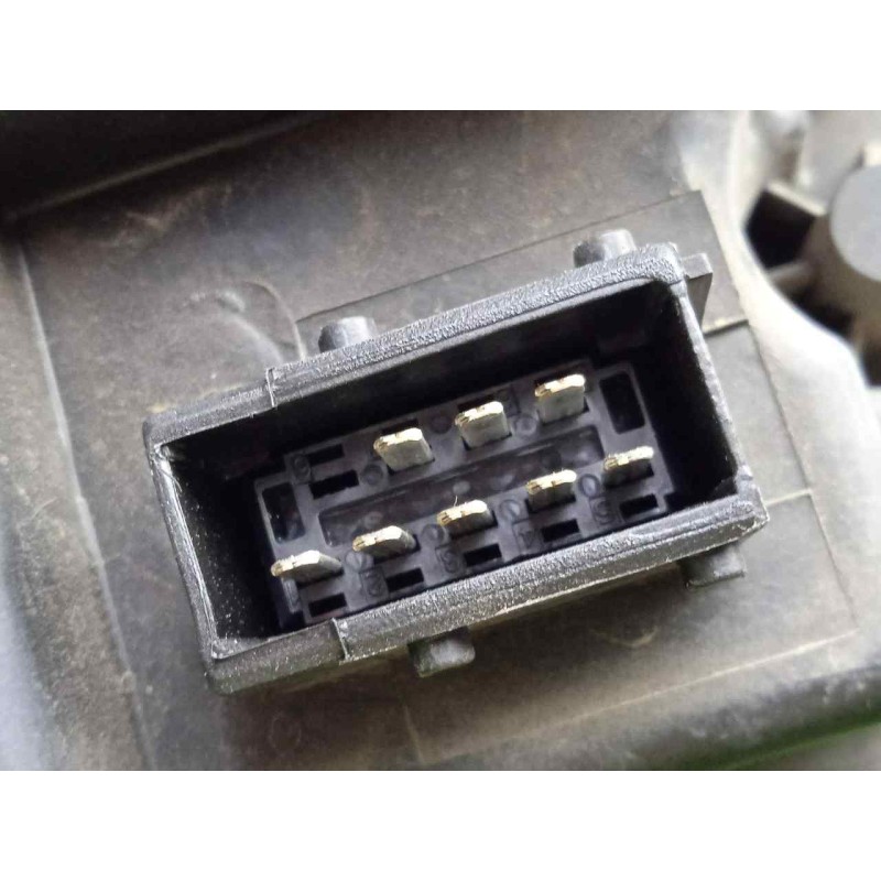 Recambio de faro izquierdo para fiat scudo combi (272) panorama executive l1h1 165 multijet (5 pl.) referencia OEM IAM 140136818