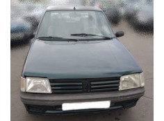 PEUGEOT 205 BERLINA