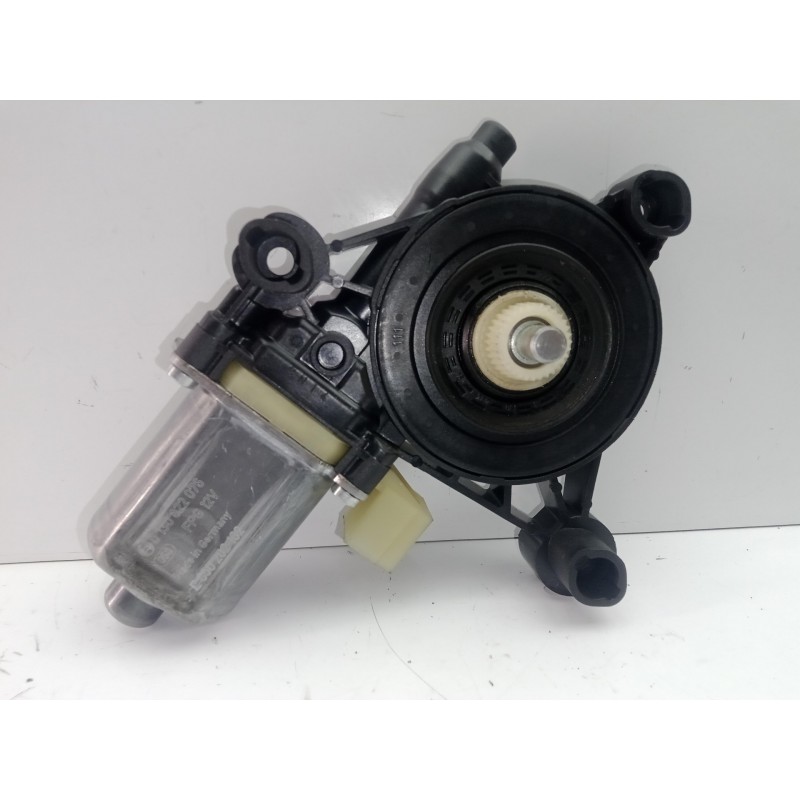 Recambio de motor elevalunas delantero derecho para seat leon (5f1) 2.0 16v tsi referencia OEM IAM 5Q0959802C-0130822076 BOSCH 2