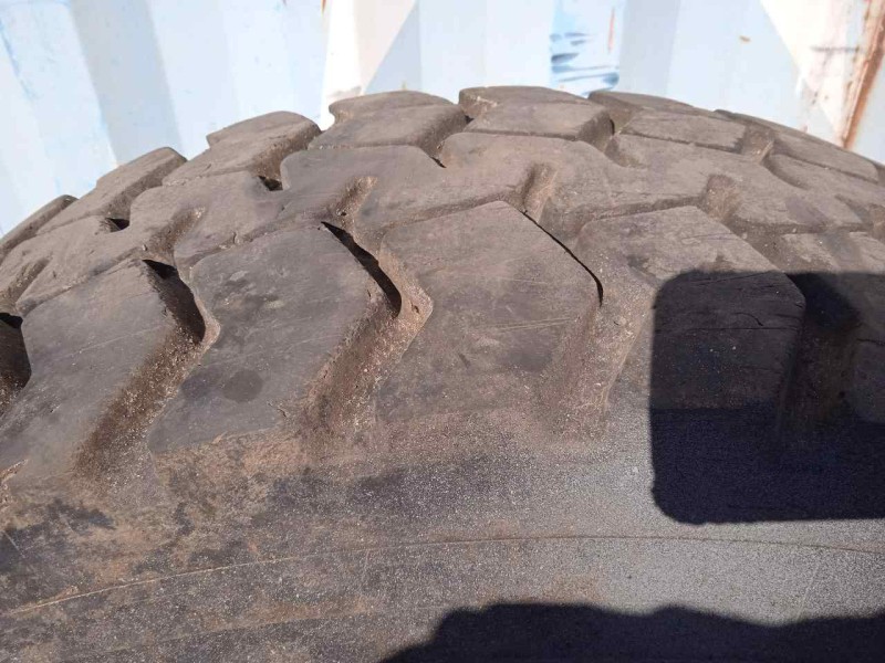 Recambio de neumatico para man 11. 136 h (4x4) referencia OEM IAM 13R22.5-154/150K MICHELIN XDY INCLUYE.LLANTA