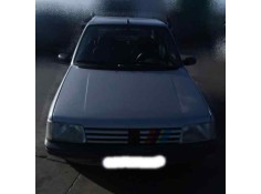 PEUGEOT 205 BERLINA