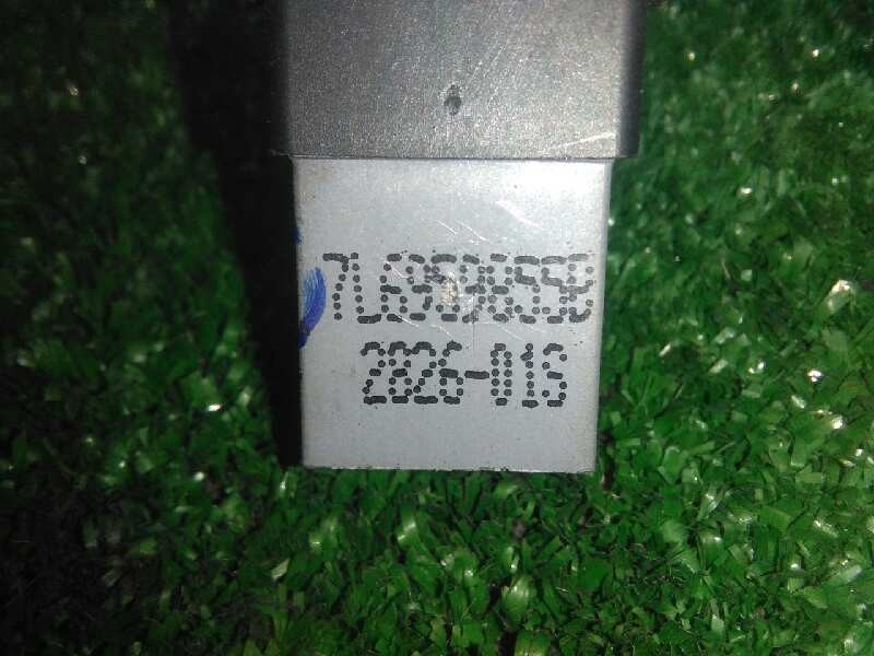 Recambio de mando elevalunas delantero derecho para seat leon (1p1) 1.9 tdi referencia OEM IAM 7L6959855B-282601S 1.BOTON 4.PINE
