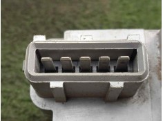 Recambio de cerradura puerta trasera derecha para peugeot 306 break 2.0 hdi cat referencia OEM IAM SINREFERENCIA 5.PINES CONECTO 2