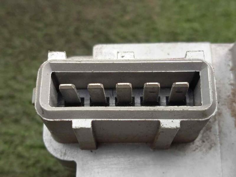 Recambio de cerradura puerta trasera derecha para peugeot 306 break 2.0 hdi cat referencia OEM IAM SINREFERENCIA 5.PINES CONECTO