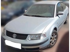VOLKSWAGEN PASSAT BERLINA (3B2)