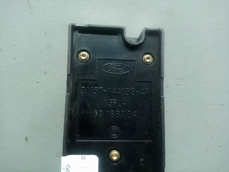 Recambio de mando elevalunas delantero izquierdo para ford focus berlina (cap) 2.0 tdci cat referencia OEM IAM 3M5T14A132AF 4.BO