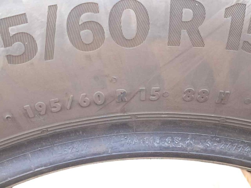 Recambio de pareja neumaticos para honda civic berlina 3 (ep1/2) 1.7 cdti cat referencia OEM IAM 195/60R1588H 88H CONTINENTAL EC