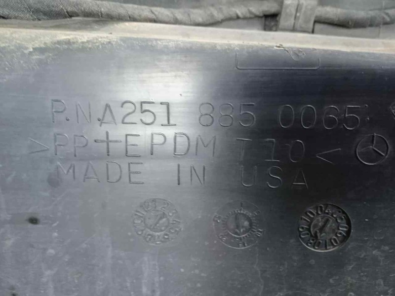 Recambio de paragolpes delantero para mercedes-benz clase r (w251) 3.0 cdi cat referencia OEM IAM A2518851325-A2518850065 GRIS C