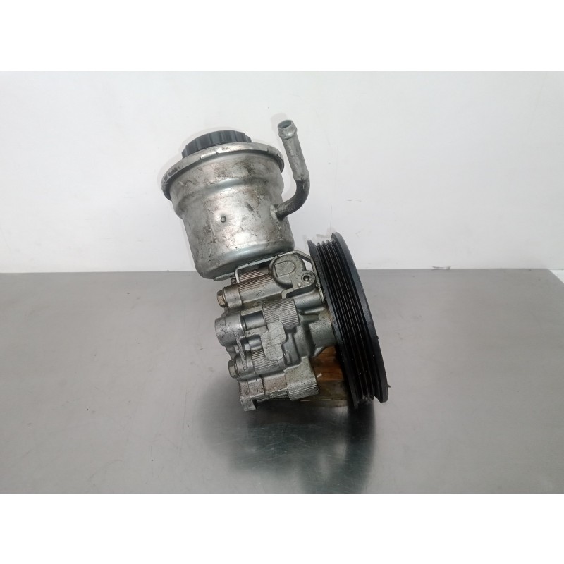 Recambio de bomba servodireccion para toyota yaris (ncp1/nlp1/scp1) 1.0 cat referencia OEM IAM NOTIENEREFERENCIA 61140 