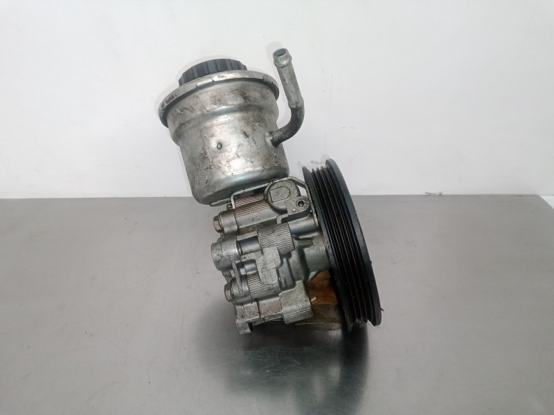 Recambio de bomba servodireccion para toyota yaris (ncp1/nlp1/scp1) 1.0 cat referencia OEM IAM NOTIENEREFERENCIA 61140 