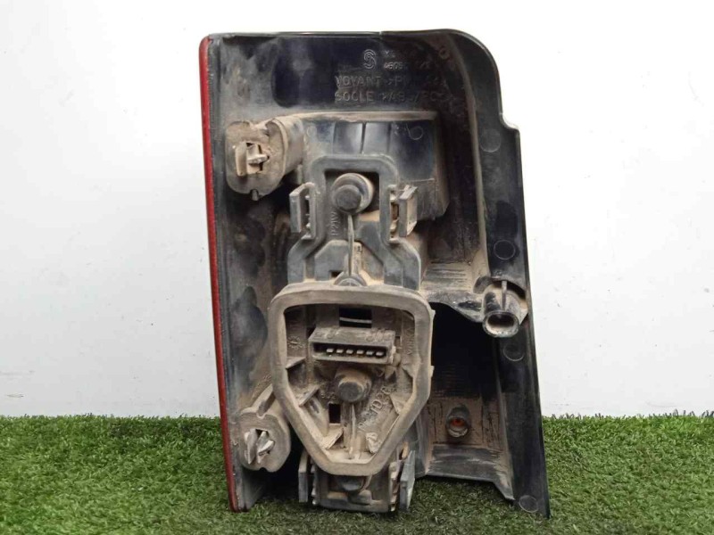 Recambio de piloto trasero derecho para peugeot partner (s1) 1.9 diesel referencia OEM IAM SINREFERENCIA 1.SERIE DOBLE.PUERTA