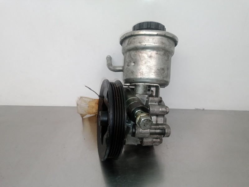 Recambio de bomba servodireccion para toyota yaris (ncp1/nlp1/scp1) 1.0 cat referencia OEM IAM NOTIENEREFERENCIA 61140 