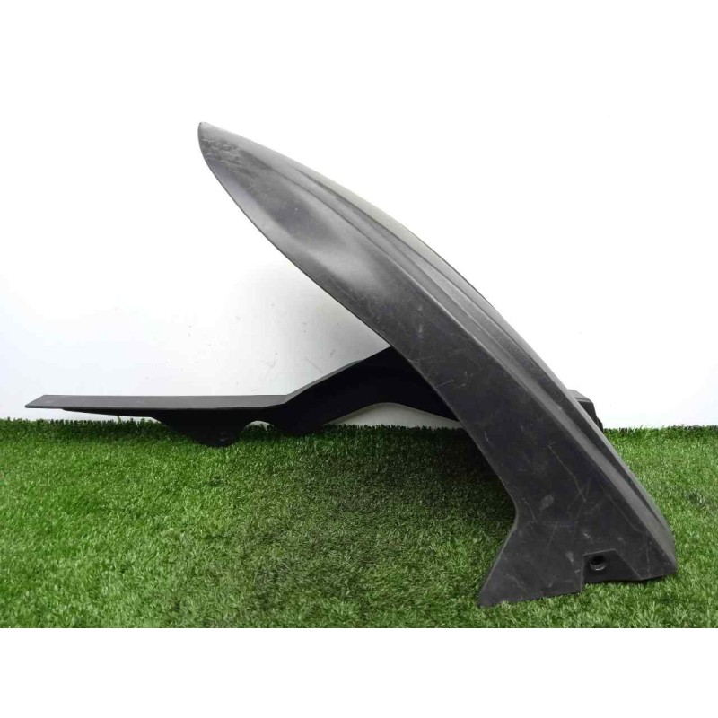 Recambio de guardabarros trasero para keeway rkv 125 referencia OEM IAM 60101J800000  