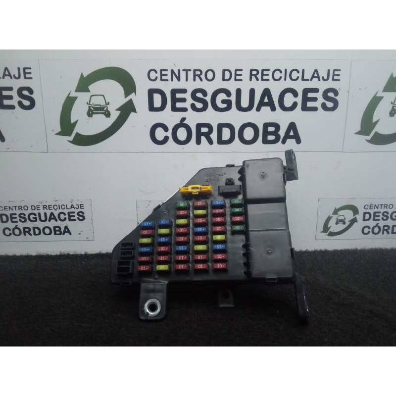 Recambio de caja reles / fusibles para hyundai tucson (jm) 2.0 crdi cat referencia OEM IAM 911102E001  