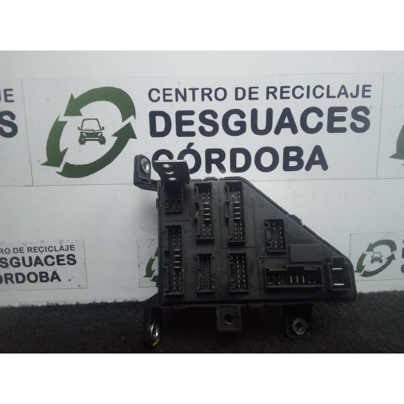 Recambio de caja reles / fusibles para hyundai tucson (jm) 2.0 crdi cat referencia OEM IAM 911102E001  