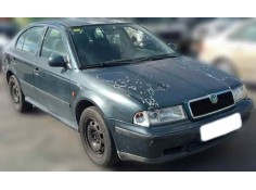 SKODA OCTAVIA BERLINA (1U2)