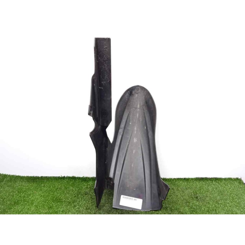 Recambio de guardabarros trasero para keeway rkv 125 referencia OEM IAM 60101J800000  