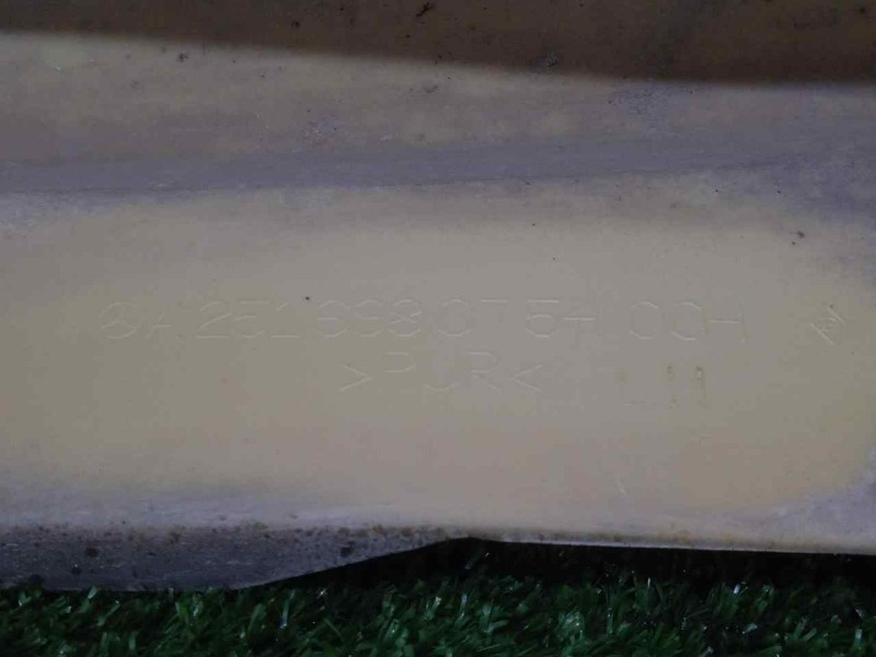Recambio de faldon lateral para mercedes-benz clase r (w251) 3.0 cdi cat referencia OEM IAM A2516980754004 IZQUIERDO GRIS