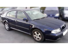 SKODA OCTAVIA BERLINA (1U2)